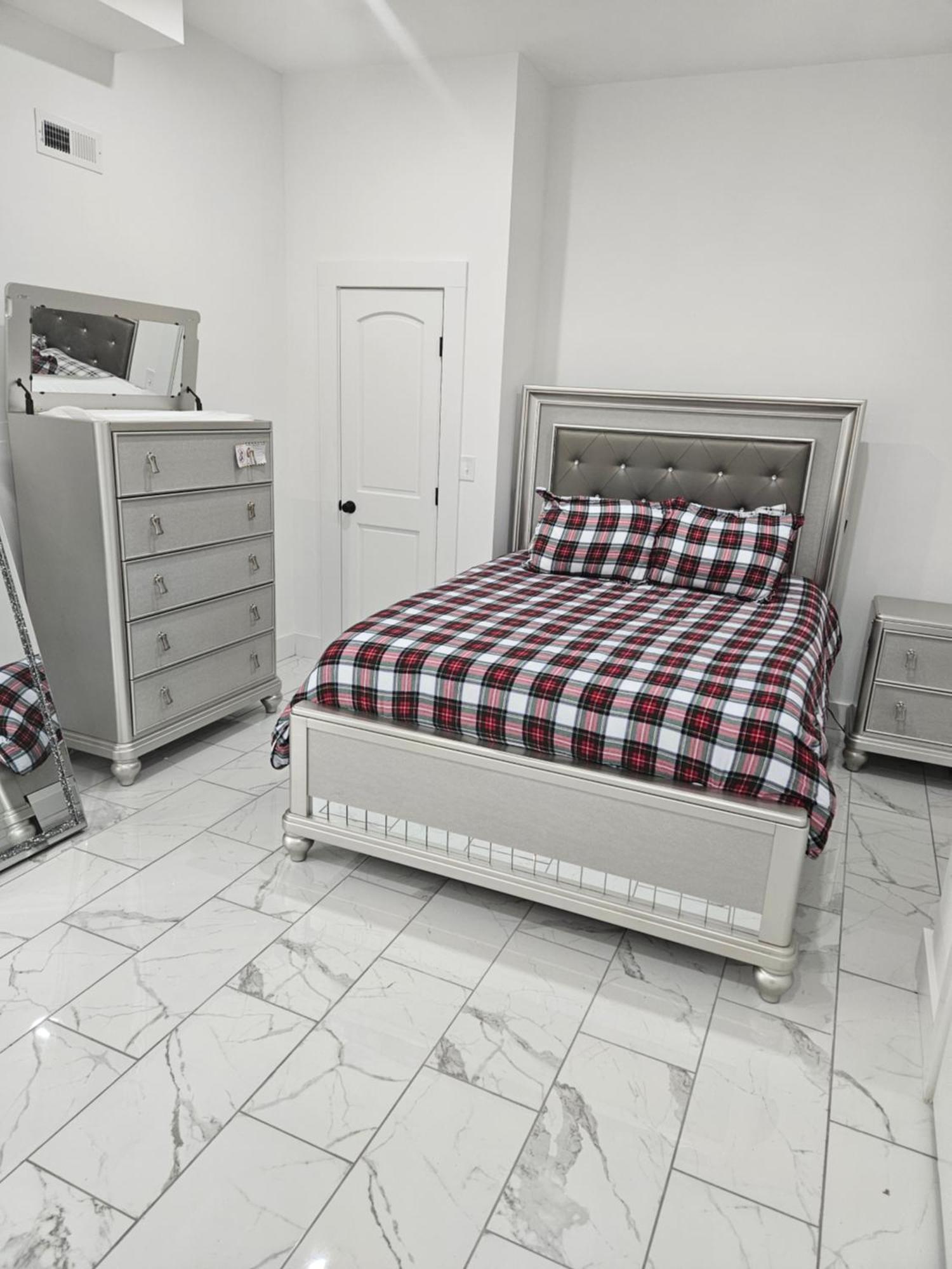 Home Away From Home Leicester Экстерьер фото